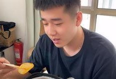 猛男吃瓜视频在线观看,在线观看，笑料横生！