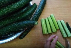 一岁半吃小瓜好吗视频大全,一岁半宝宝吃小瓜的好处与注意事项