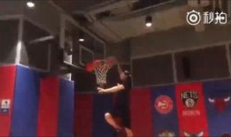 打篮球扣篮吃瓜视频,吃瓜群众见证篮球魅力